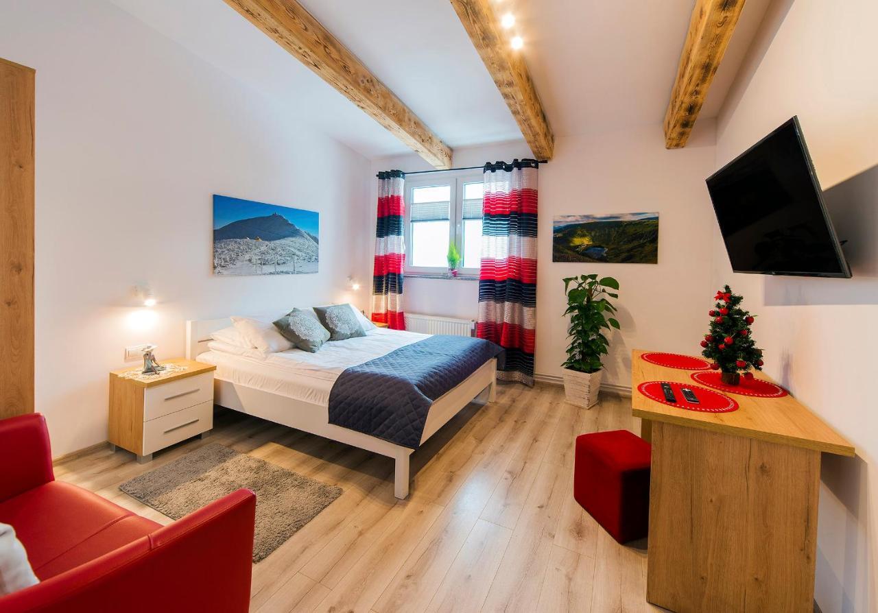 Apartamenty I Pokoje Karpacz - Centrum Karpacza, Parking W Cenie! Esterno foto